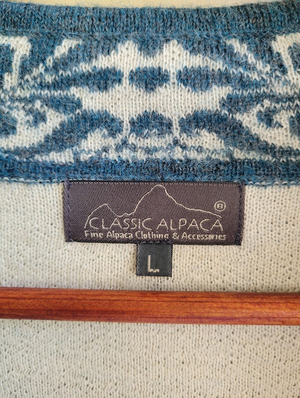 100% Alpaca Blue & White Nordic Pattern Knit Full Zip Cardigan Womens - Picture 3 of 5